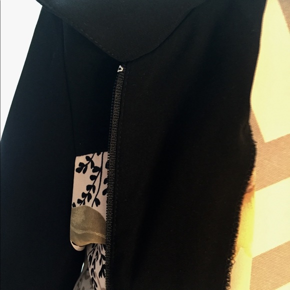 Designer Lightweight Black Design Zippered Jacket - Picture 6 of 7